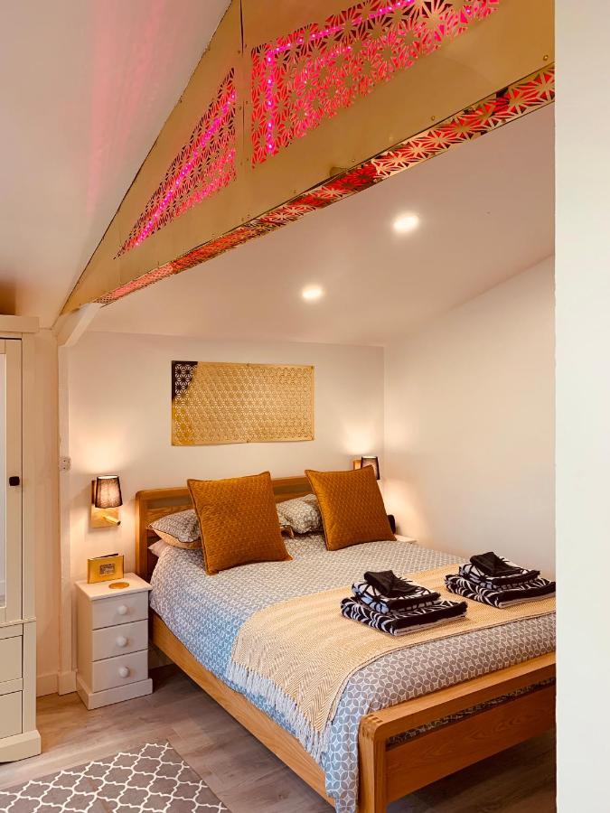 Shine Chalet - Unique & Comfortable Accommodation Redruth Exteriör bild